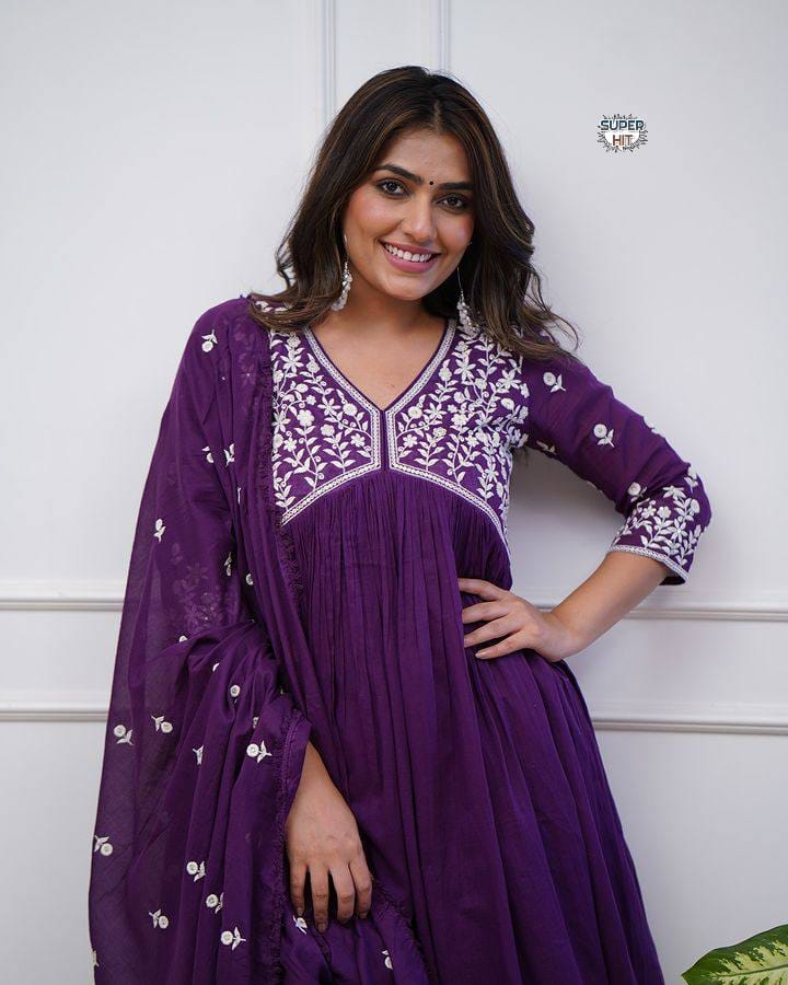 Kurti Pants And Lace Dupatta