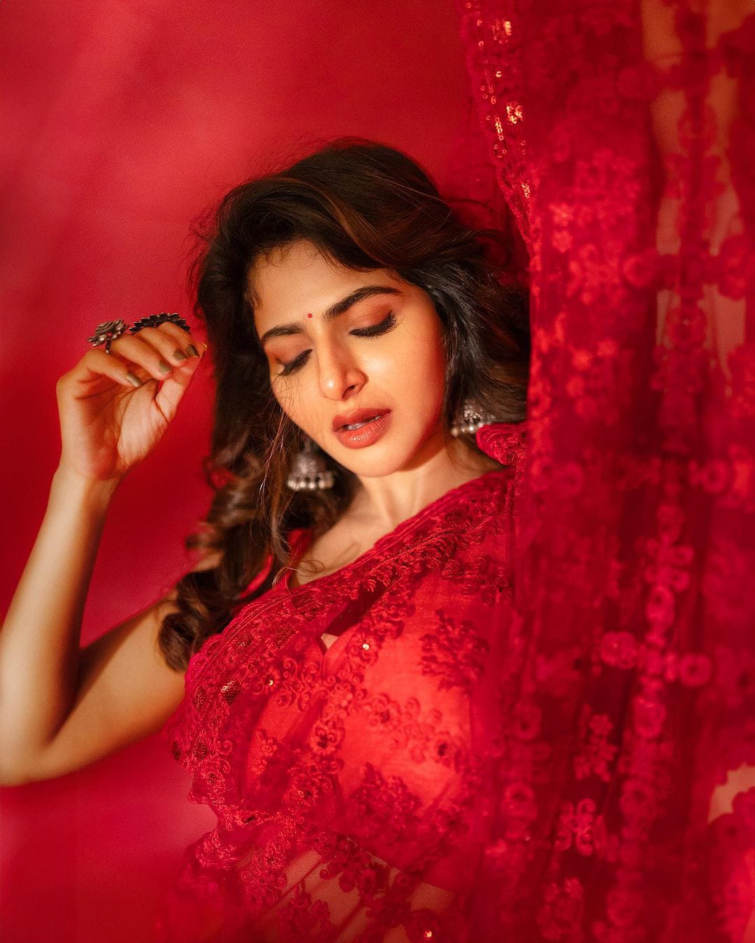 Pure soft organza silk saree (Red)
